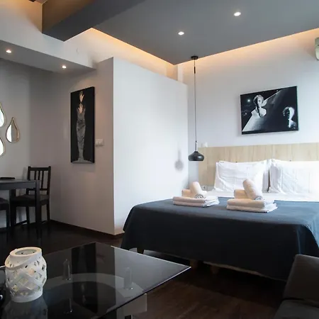 Paris Downtown - Explore Center By Foot - Close To Aristotelous Square - Tsimiski Ladadika *