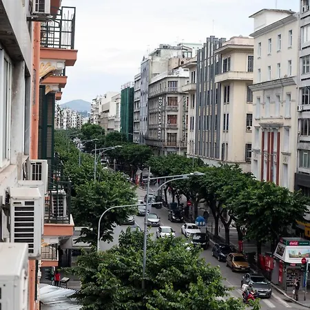 Apartment Paris Downtown: Aristotelous Square Retreat